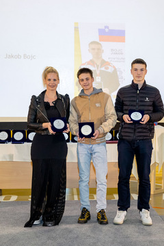 243 sportnik leta 